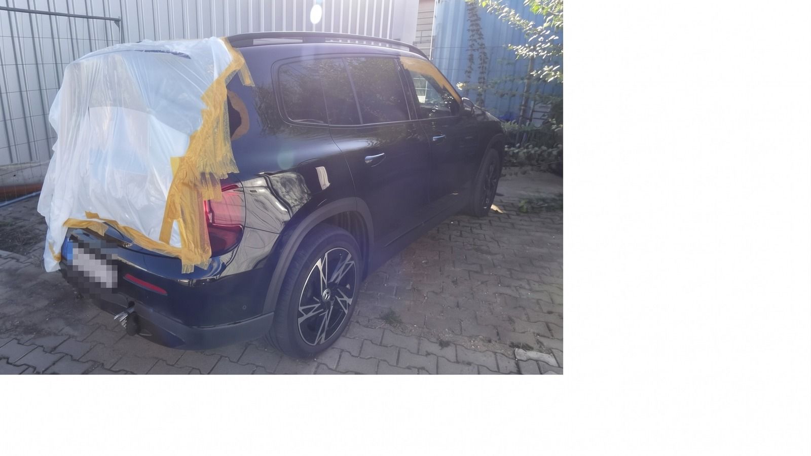 Fahrzeugabbildung Mercedes-Benz GLB 250+ EQ Technologie DIS *