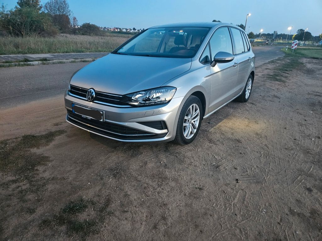 Image of Volkswagen Golf Sportsvan