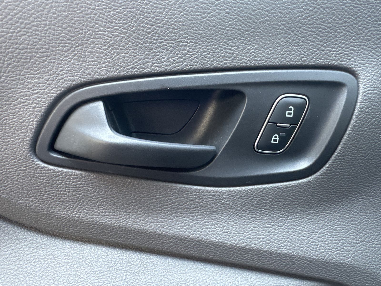 Fahrzeugabbildung Ford Transit 310 L3H2 KLIMA+PDC+DAB+TEMPOMAT