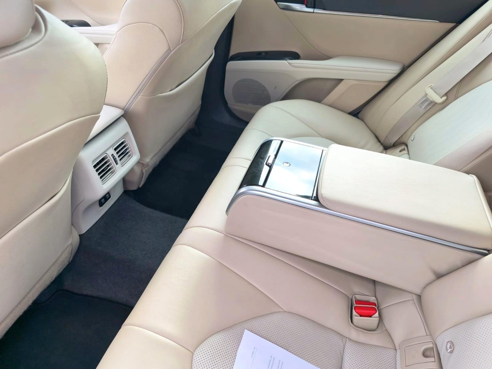 Toyota Camry 2,5-l-VVT-i Hybrid Executive Auto Exec...