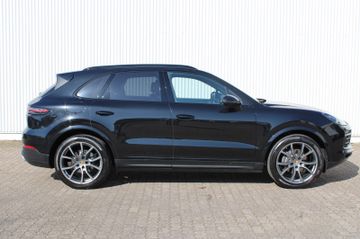 Porsche Cayenne - 4
