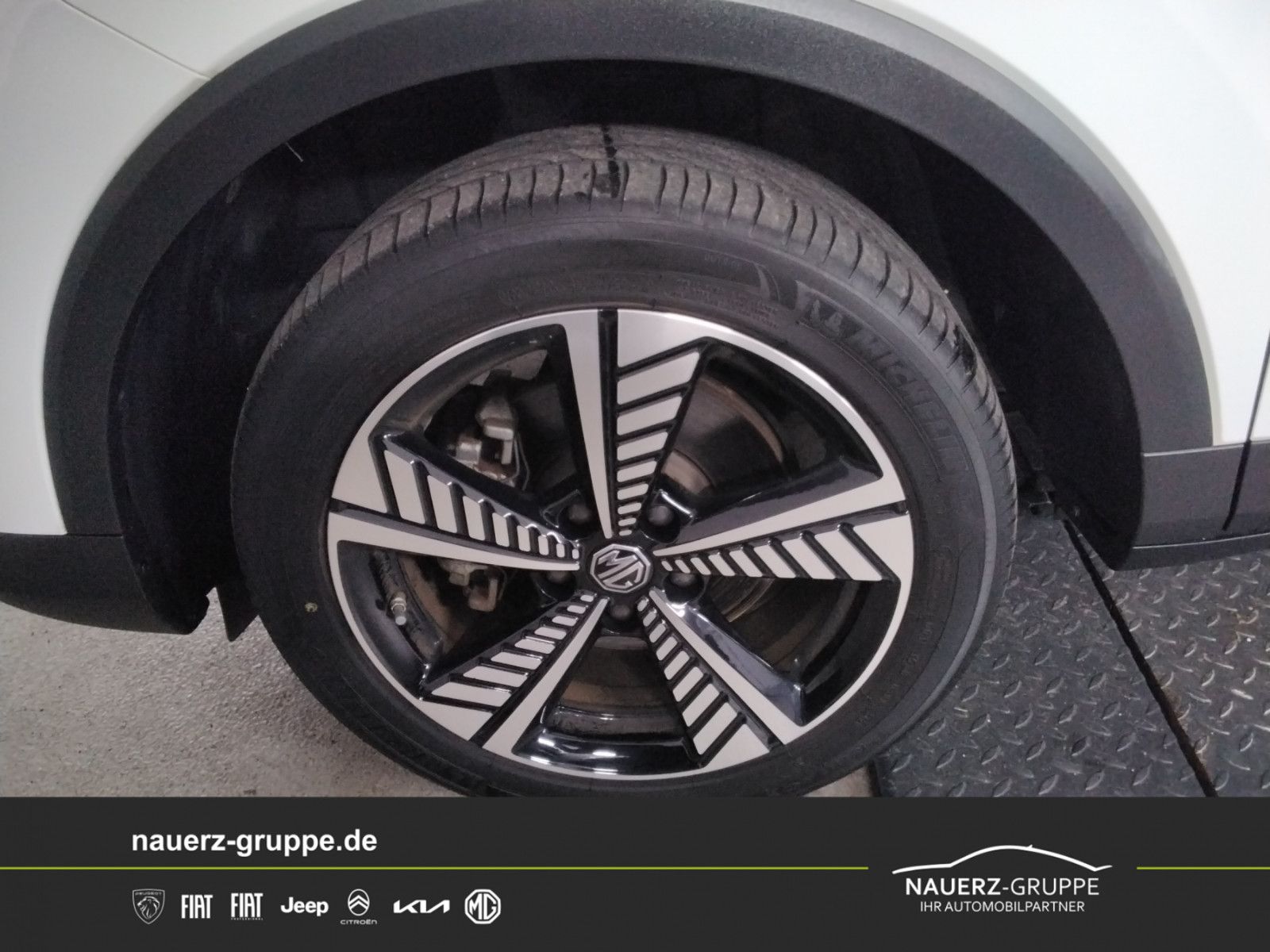 Fahrzeugabbildung MG ZS EV Luxury