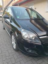 Opel Zafira B 1,7cdti Bj.2011   Motor spri... - Opel Zafira: Motor