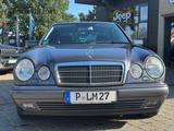 Mercedes-Benz E 280 Avantgarde Leder Glasschiebedach Tempomat - Mercedes-Benz E 280: T
