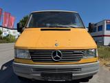 Mercedes-Benz Sprinter 310D Doppelkabinen-Pritschenwagen - gebrauchte Mercedes-Benz Sprinter aus dem Jahr 1998