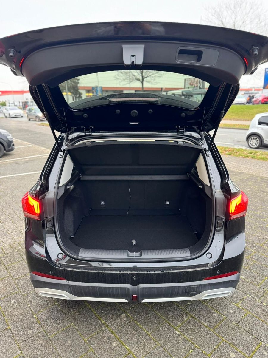 Fahrzeugabbildung MG ZS 1.5 Hybrid+ 145 kW Luxury