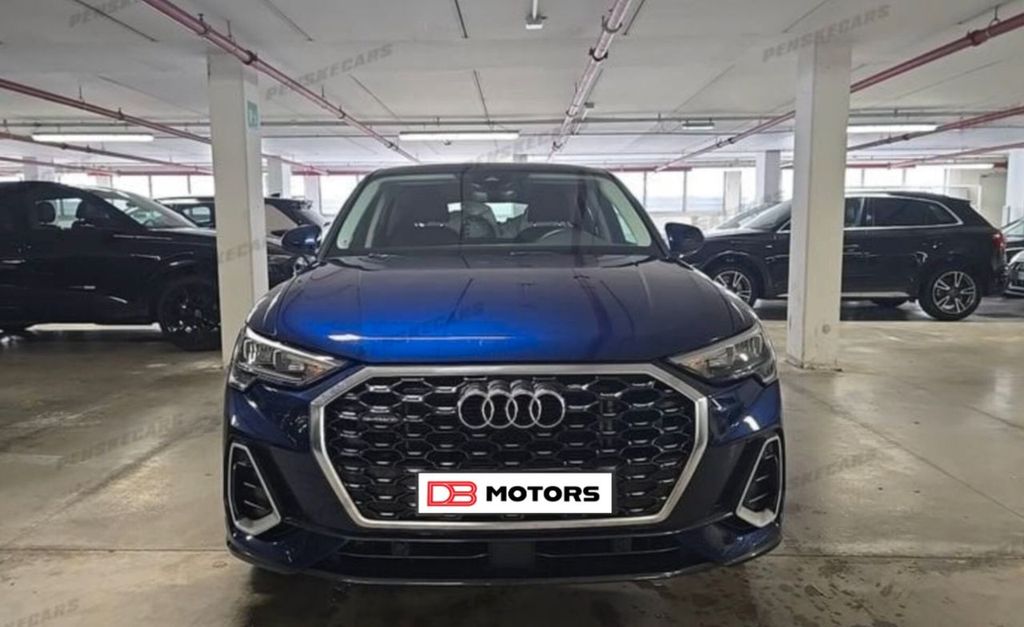 Image of Audi Q3