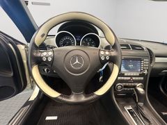 MERCEDES-BENZ SLK 350 AMG Designo H&K Navi PDC Xenon SHZ Leder