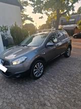 Nissan Qashqai+2 - 7 Sätze - Nissan Qashqai+2 in Hannover