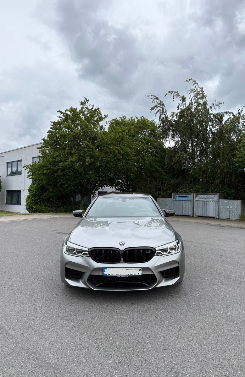 BMW M5 Competition xDrive M5 Competition Carbon Da*