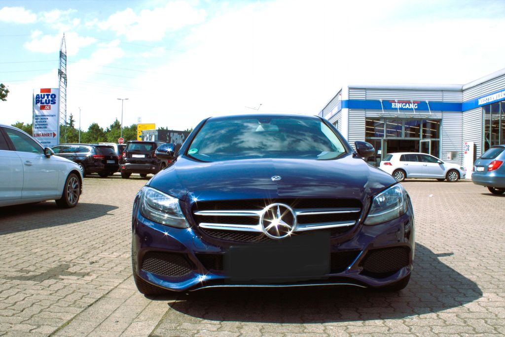 Image of Mercedes-Benz C 200