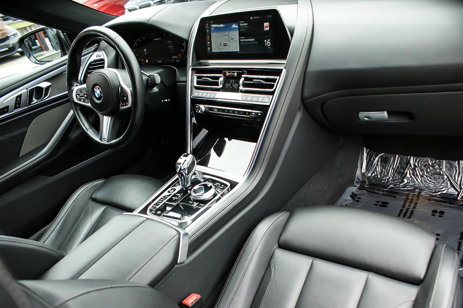 Fahrzeugabbildung BMW M850 xDrive Coupe M-SPORT  == RESERVIERT ==