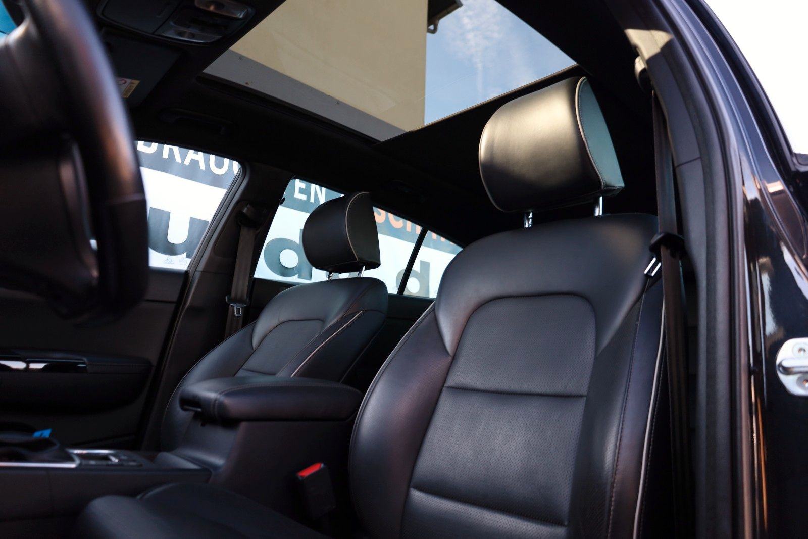 Fahrzeugabbildung Kia Sportage GT-Line 4WD,Leder,Navi,4xSH,Panorama+WR