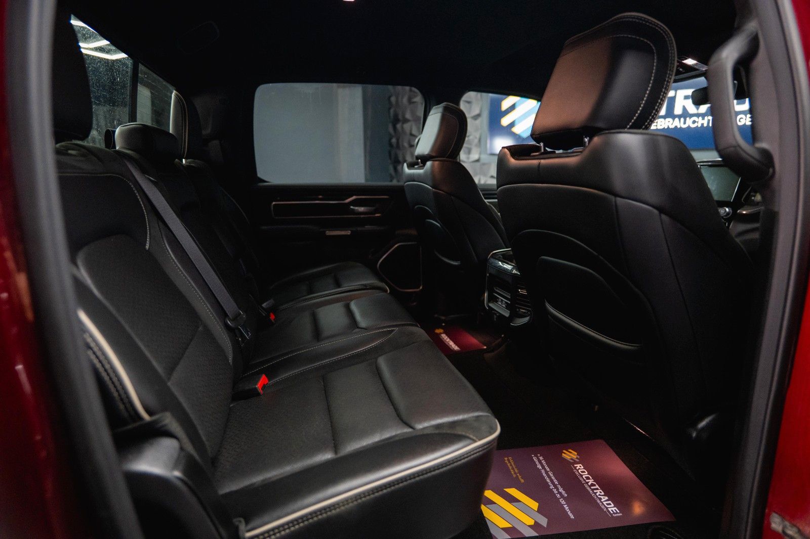 Fahrzeugabbildung Dodge RAM 5.7 V8 HEMI 4x4 NIGHT-Edition LARAMIE Sport