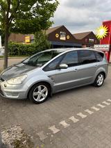 Ford s-max/ 1.5L/ NEU TÜV  - gebrauchte Ford S-Max aus dem Jahr 2008