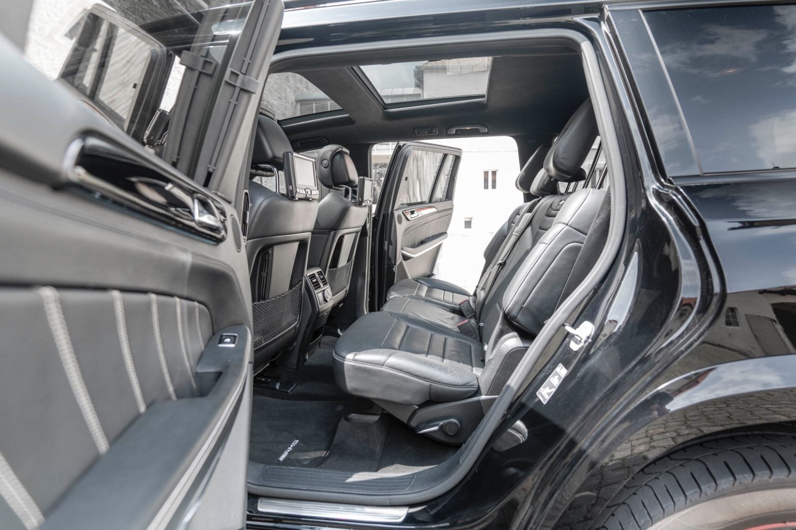 Fahrzeugabbildung Mercedes-Benz GL 63 AMG GLS-Optik 360° LED H&K Massage ACC