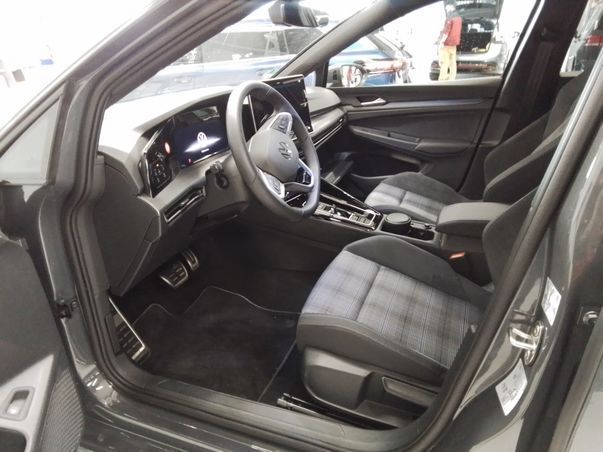 Volkswagen Golf - Bild 8