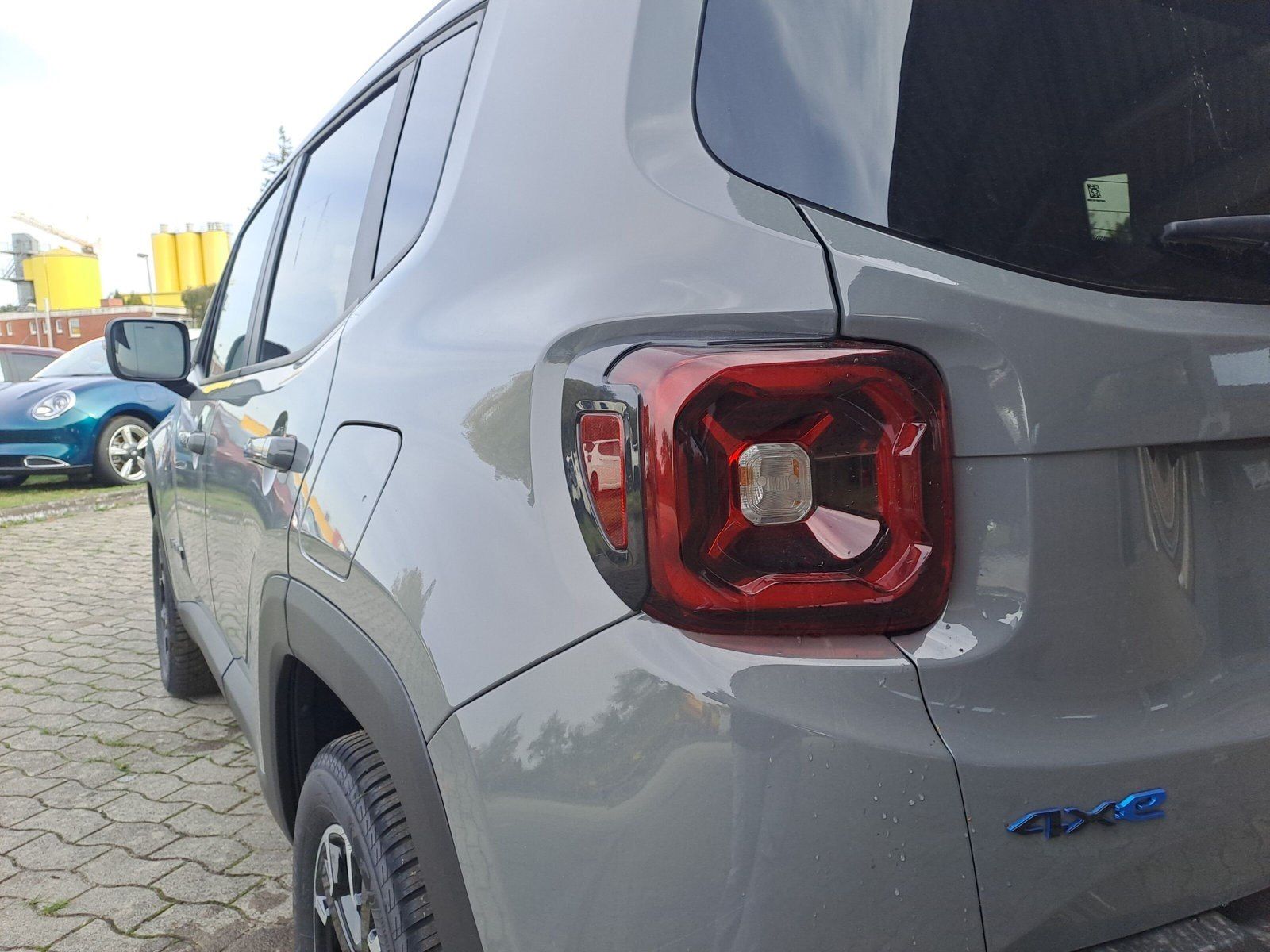 Fahrzeugabbildung Jeep Renegade High Upland Plug-In-Hybrid 4Xe