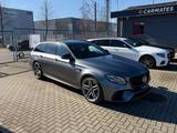 Mercedes-Benz E 63 AMG T-Modell 4Matic Pano Wide Airmatic 360° - Mercedes E 63 AMG mit Anhängerkupplung
