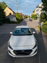 Hyundai i30 Fastback 1.4|Nav|R-Kam|Carplay|SHZ|TÜV - Hyundai i30: Sportwagen