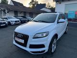 Audi Q7 4.2 TDI quattro - Audi Q7: Weiß