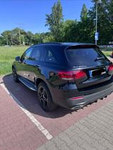 Mercedes-Benz GLC 300 de 4M AMG NIGHT KEYLESSGO+PANO+360+TRITT - Mercedes-Benz GLC 300 Hybrid (Diesel/Elektro): Alcantara