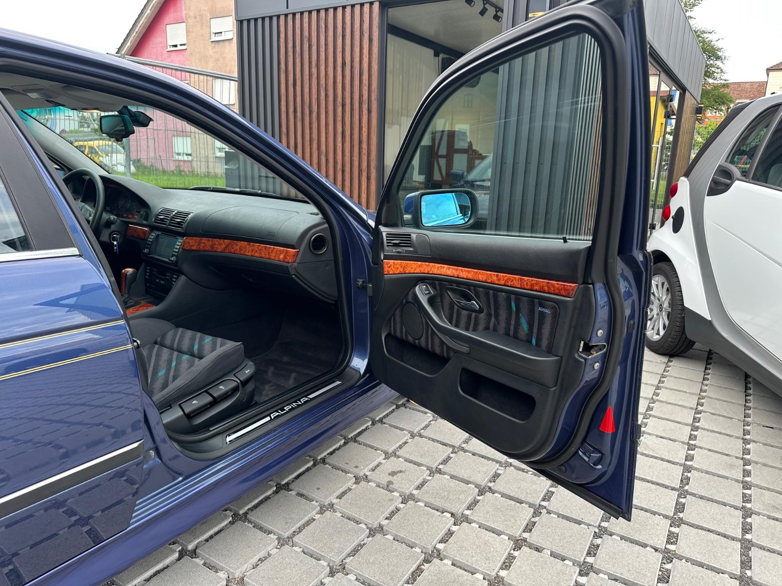 ALPINA B10 V8 4.6