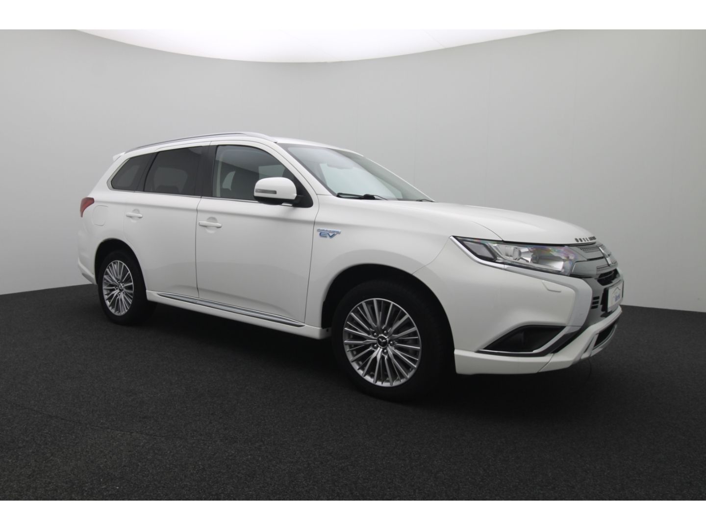 Fahrzeugabbildung Mitsubishi Plug-in Hybrid Outlander PHEV Basis 4WD Tempomat