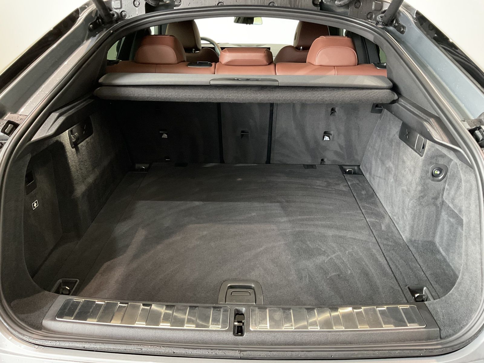 Fahrzeugabbildung BMW X6 xDrive40d |Standheizung |M Sportpaket Pro |H&