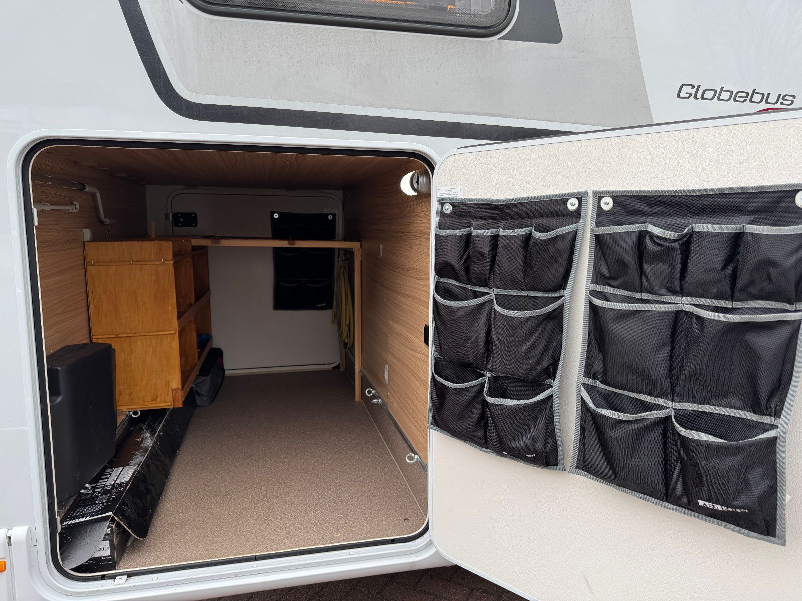 Fahrzeugabbildung Dethleffs Globebus I 006 GT PAKET WHITE 9GT SAT DACHKLIMA