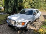 Mercedes-Benz 560 SEL  - Mercedes-Benz 560: Sel