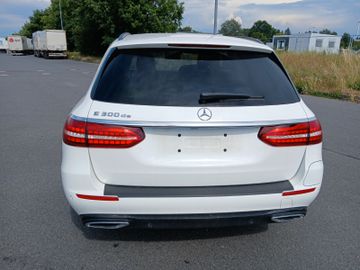 Mercedes E 300 - 5