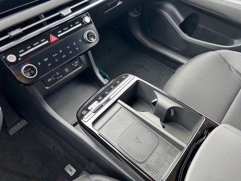 Fahrzeugabbildung Hyundai TUCSON HEV MY25 1.6T AT TREND KRELL+NAV+LED+SHZ+