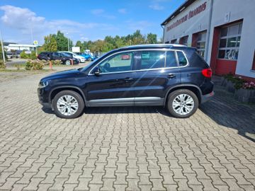 Volkswagen Tiguan - 9
