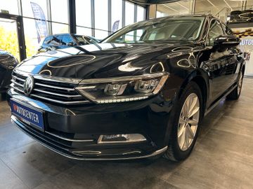 MYAUTOCENTER – Gebraucht- und Jahreswagen mit Werkstattservice in Pfaffenhofen Volkswagen Passat Highline *4Motion*Massage*AHK*LED*Keyless