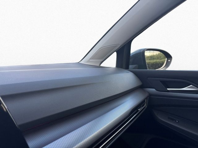 Golf VIII 2.0 TDI DSG ACTIVE MATRIX+HUD+PANO+ACC