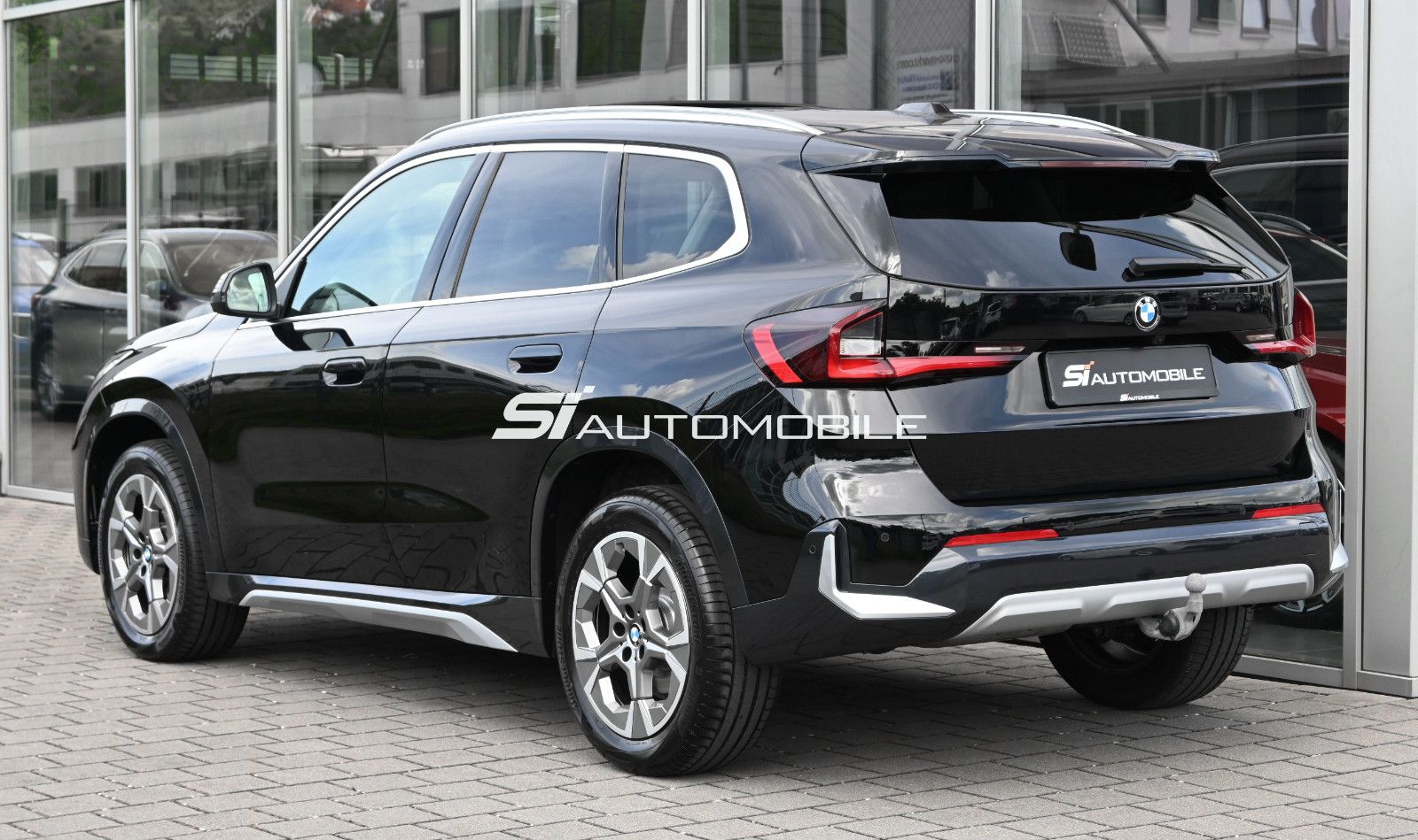 Fahrzeugabbildung BMW X1 xDr.23d xLine °ACC°AHK°HUD°H/K°MEMO°PANO°360°