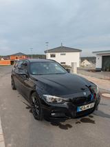 BMW 320d Touring Sport Line Automatic  - BMW 320 mit Diesel-Antrieb: Head-Up Display, Kombi
