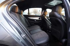 Fahrzeugabbildung Mercedes-Benz E 300 e Lim. Avantgarde 360-Kam Navi LED SHZ SD