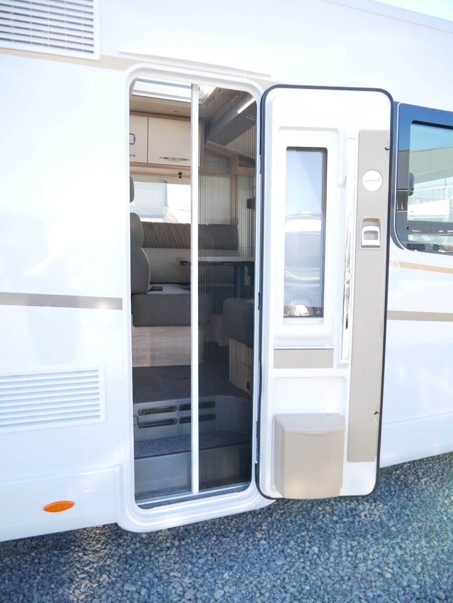 Fahrzeugabbildung Eura Mobil Integra Line IL 720 EB SAT, SOLAR, LUFTFEDERUNG
