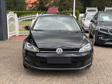 Volkswagen Golf - 2