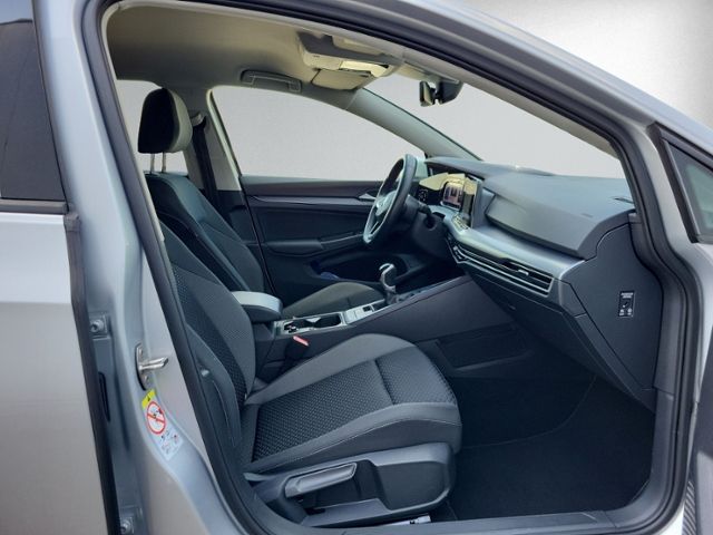 Golf VIII 1.5 TSI ACTIVE STANDHZ+RFK+HEAD-UP+NAV