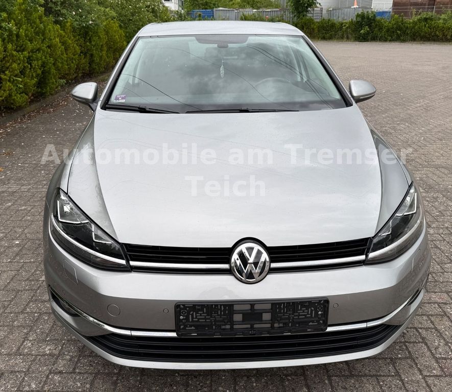 Image of Volkswagen Golf