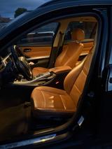 BMW 320d Touring  AHK  - BMW 320 aus 2012: 320d