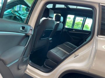 Volkswagen Tiguan Life BM 4Motion *NAVI*KLIMA*PANO*TEMPOMAT