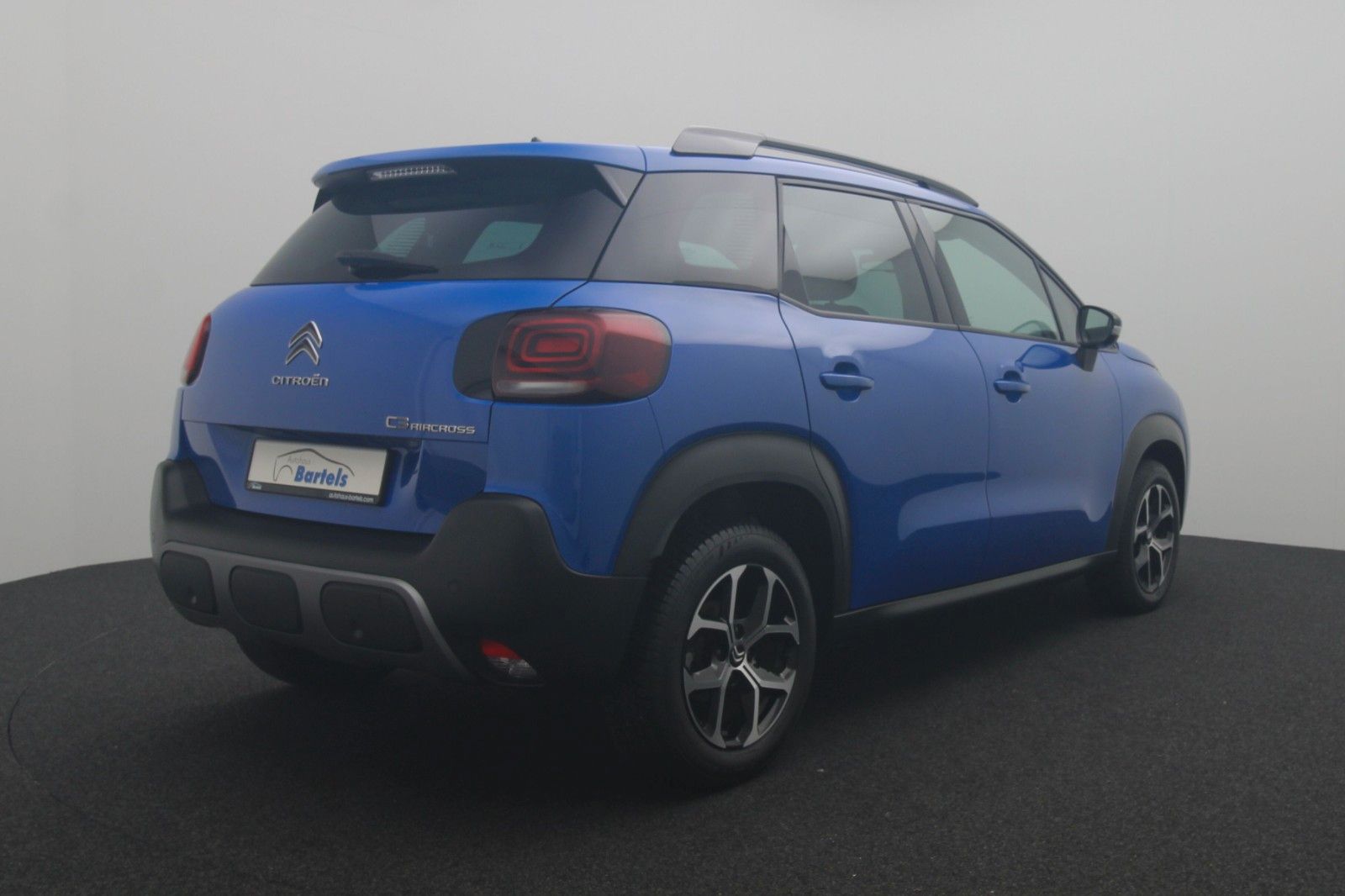 Fahrzeugabbildung Citroën C3 1.2 Aircross Plus NAVI LED DAB