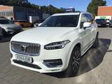 Volvo XC90 B5 (Benzin) Plus Bright AWD 7-Sitzer Leder - Volvo XC90 in Lübeck