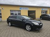 Toyota Avensis Kombi Edition 1,8 Aut.*Navi*Kamera*AHK* - gebrauchte Toyota Avensis aus dem Jahr 2010