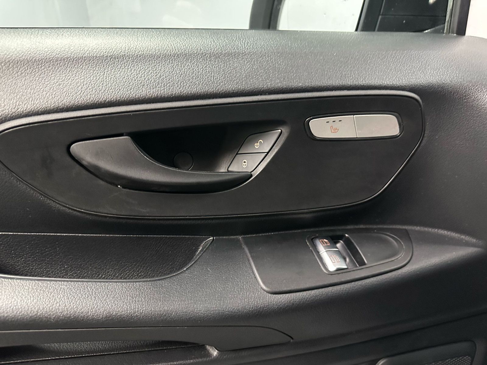 Fahrzeugabbildung Mercedes-Benz Vito 114 Kompakt Automat.*KAMERA*Würth Ausbau*