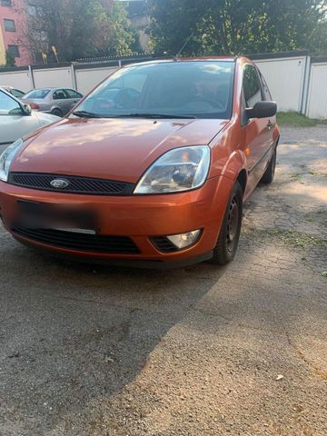 Ford Fiesta 1,4 Benziner BJ. 2004 ohne TÜV...